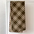 Sciarpa scozzese vintage in verde oliva e beige con morbida finitura tipo cashmere - Verde