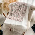 Ethnic κρεμ εσάρπα με φλοράλ κέντημα και κρόσσια από απομίμηση κασμίρ για γυναίκες - 200x70cm / Λευκό (CX-082)