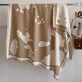Beigebrauner Jacquard-Schal aus Kunst-Kaschmir mit Fransen und geometrischem Muster - Fj051-khaki / 130x130cm