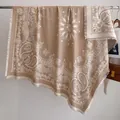 Eleganter beigefarbener Jacquard-Schal mit Kaschmir-Gefühl, Paisley-Muster und Fransen - Fj057-khaki / 130x130cm