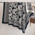 Klassischer schwarz-weißer Kaschmir-Schal mit Paisleymuster und feinen Fransen - Fj061-schwarz / 130x130cm