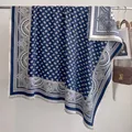 Marineblauer und beiger Kaschmirschal mit Paisleymuster, Vintage-Stil und Fransen - Fj066-blau / 130x130cm