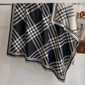 Grand châle classique en imitation cachemire à carreaux noirs et blancs avec bords à franges - Fj023 - Noir / 130x130cm