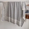 Blauer Kaschmir-Gefühl Schal mit Paisley-Muster und Fransen im Lifestyle-Look - Fj067-grau / 130x130cm