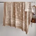 Beigefarbener Kaschmir-ähnlicher Paisley-Schal mit Fransen und Jacquard-Design - Fj077-khaki / 130x130cm