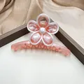 Elegante molletta per capelli a fiore rosa perlato con finitura in resina lucida - Pearlescent Red (Five Petal)