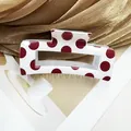 Elegante pinza per capelli rettangolare con pois bordeaux su finitura bianca lucida - Modello Quadrato Tre