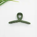 Molla per capelli verde oliva opaca con design a croce per acconciatura alta - Verde