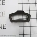 Pinza per capelli geometrica marrone scuro opaco dal design rettangolare minimalista - Caffè Scuro