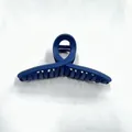 Pinza para el pelo de felpa azul oscuro mate con textura esmerilada y resorte de metal - Azul Marino Pintura de Caucho