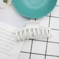Elegante pinza per capelli grande bianco perlato con finitura in resina iridescente - Bianco / Polished Finish