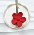 Pinza per capelli rossa opaca a forma di fiore a cinque petali con texture satinata - Rosso