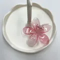 Fermaglio per capelli a fiore di frangipani rosa traslucido sfumato per l'estate - Fermagli laterali / 8.5cm / Rosso Rosa Trasparente