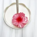 Pinza per capelli a fiore con sfumatura rosa e finitura in resina scintillante da donna - Rosso