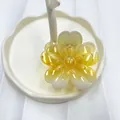 Pinza per capelli a fiore di frangipane in resina gialla sfumata per acconciatura da mare - Giallo Sfumato Striato