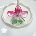 Pinza per capelli a forma di fiore plumeria con sfumatura rosa e verde - 8cm / Rosso Verde Trasparente