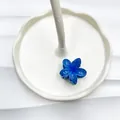 Pinza per capelli a forma di plumeria blu scuro in resina per la spiaggia, 4 cm - Blu