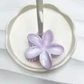 Pinza per capelli a forma di plumeria viola marmorizzato con finitura perlescente - Viola Chiaro Marmorizzato