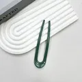 Minimalistische dunkelgrüne U-förmige Haarnadel aus glattem Harz für tägliche Frisuren - Grün