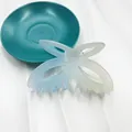 Pinza per capelli a farfalla opaca con design sfumato azzurro e bianco elegante - 11cm / Blu e Giallo