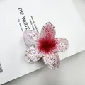 Pinza per capelli a fiore in resina traslucida con sfumatura rosa e glitter colorati - Serie con Glitter Interni / 8cm / Cuore Rosso (Base Bianca)