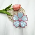 Rosa und hellblauer, zweifarbiger Haarklammer-Blumenclip in transparenter Jelly-Optik - Blau mit rosa Rand