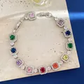 Glänzendes Silber-Armband mit bunten quadratischen Kristallen und Zirkonia-Rand - bunt