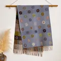 Blauer Kaschmirschal mit Vintage-Blumenmuster und weichen Fransen am Rand - 185x65cm / Blau