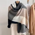 Detail of multi-color pleated scarf with vertical texture and minimalist color blocking - 190x60cm / Camel