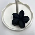 Pinza per capelli a fiore nero opaco per eleganti acconciature da spiaggia e stile - 8 cm / Vernice Di Gomma Nero