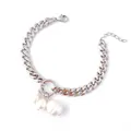 Bracciale con perle barocche con grossa catena in metallo argento e anello in oro 18 carati - Argento