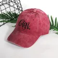 Breathable washed wine red baseball cap with Gigi embroidery and vintage finish - Adjustable / Burgundy