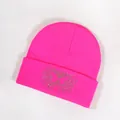 Gorro de punto rosa neón con un brillante diseño de mariposa en pedrería plateada - Talla única / Rosa