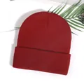 Classic dark red cuffed beanie hat made of soft knit acrylic for autumn and winter - Wine Red