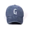 Cappellino da baseball blu lavato con ricamo G gotico e texture vintage consumata - Taglia unica / Blu navy