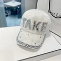 Casquette de baseball en dentelle ivoire avec broderie florale et lettres TAKE en strass - Style Dentelle Lettre Strass / Blanc