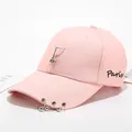 Rosa Hip-Hop-Baseballkappe mit Metallringen, Eiffelturm-Anhänger und Paris-Stickerei - Kinder (2-8 Jahre alt) / Turmstil (Rosa)