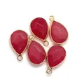 Lot de cinq pendentifs goutte dorés avec pierres précieuses rouges facettées - 14x23mm / Pierre Facettée Rouge (8)