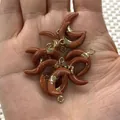 Pendentifs croissant en pierre goldstone rouge avec bélières dorées pour bijoux - Pendentif Uniquement / Pierre de Sable d'Or