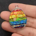 Ciondolo a goccia in pietra imperatore arcobaleno con cornice argento e texture naturale - 26x35mm / Arcobaleno