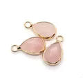 Trois pendentifs en quartz rose facetté en forme de goutte avec bordure dorée - Quartz rose / 10x18mm (3 Pièces/Paquet)