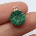 Grüner Kristallanhänger mit goldenem Metallrand und Ring für DIY-Schmuckherstellung - Smaragdgrün