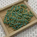 Collier de style ethnique avec pierres turquoises facettées et petites perles dorées - Vert Turquoise