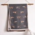 Sciarpa reversibile grigio scuro con motivi leopardati arancioni e frange marroni - Grigio Ardesia