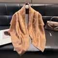 Elegante foulard in cotone lino dorato glitterato con trama astratta da donna - Marrone