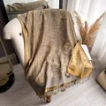 Scialle pashmina jacquard retrò in oro e verde scuro con dettagli in frange - Cachi