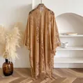 Spitzen-Cardigan in Karamelbraun mit Blumenmustern und feinen Fransen am Saum - Braun