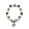 Elegante bracciale di perle naturali con perline blu scuro e ciondolo cuore vintage - Stile distanziatore con trama retrò / Blu scuro