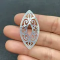 Pendentif évidé en nacre naturelle de forme marquise avec reflets irisés pour bijoux - No.15 Style de Navette Marquise Ajouré (20x40mm)
