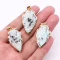Pendentif en pointe de flèche en pierre naturelle mouchetée avec bordure dorée - Azurite